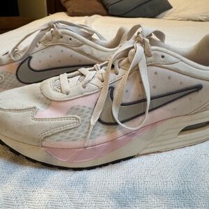 Nike Women's Cream and Pink Sneakers